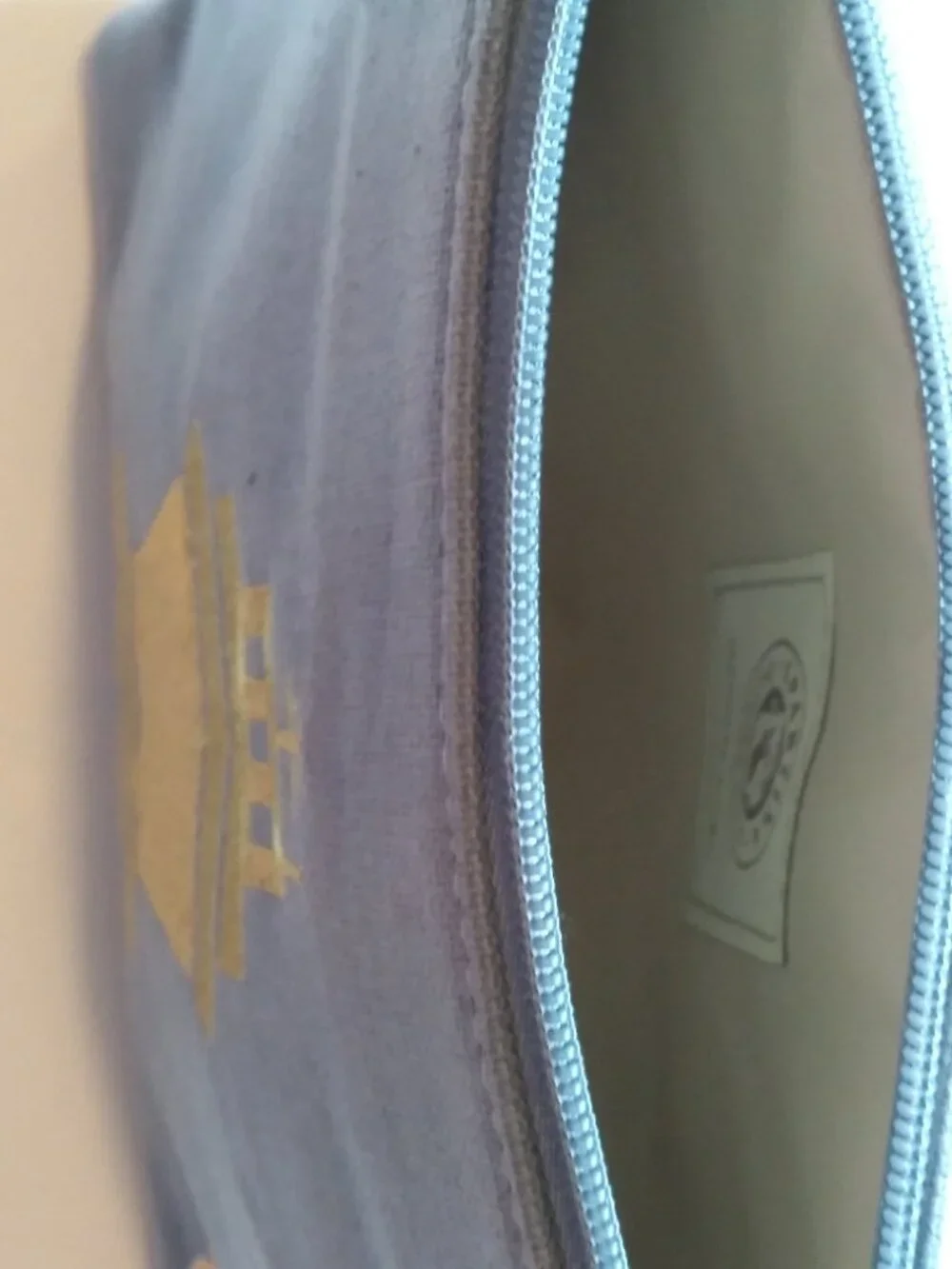 NWOT Spartina 449 Blue and Gold Cosmetic Case